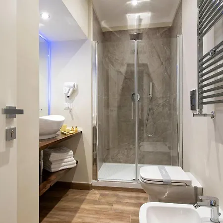 לינה וארוחת בוקר Dante Maison De Luxe 2*