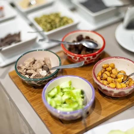 Dante Maison De Luxe Frühstückspension